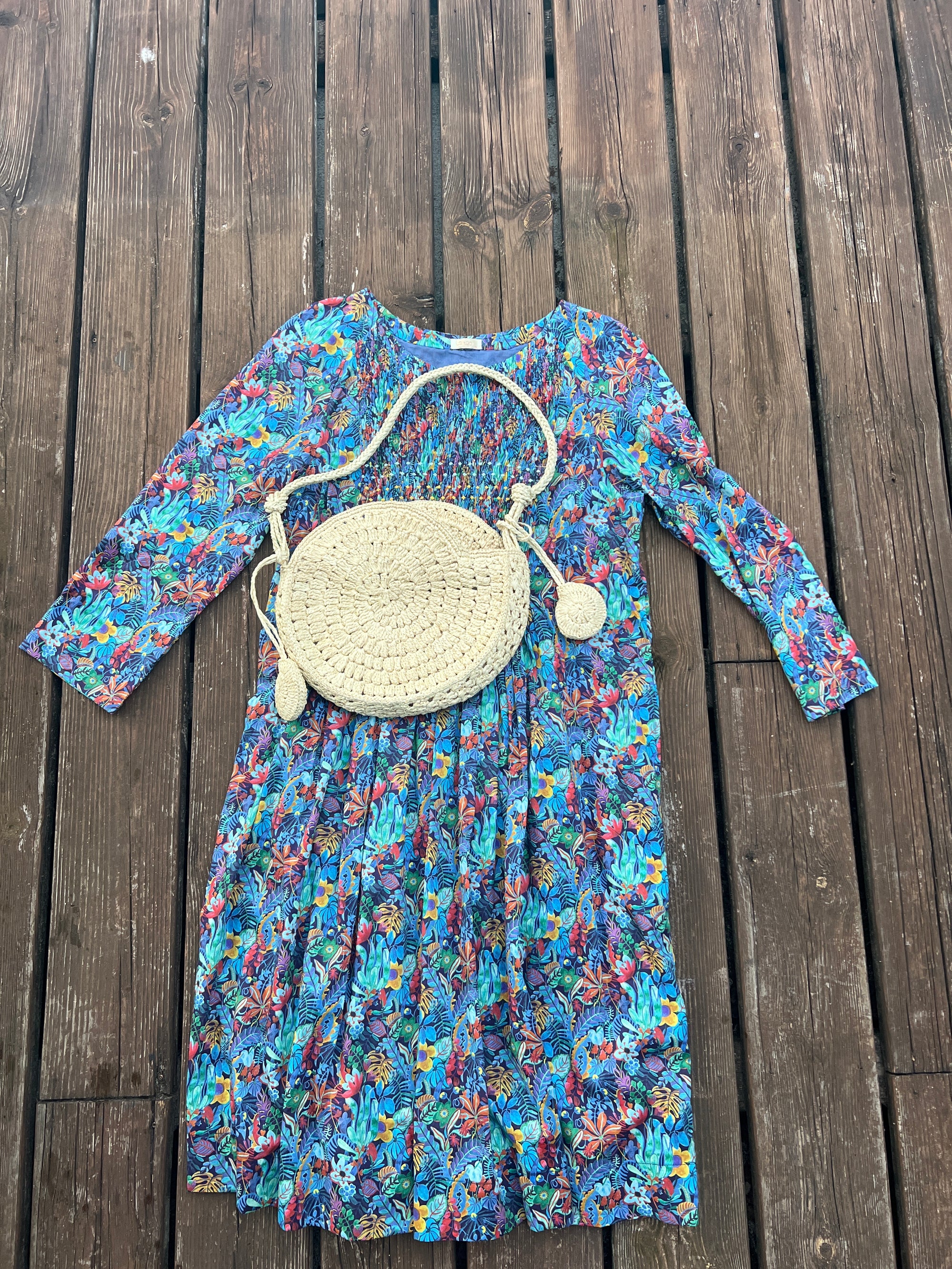 Robe Taya