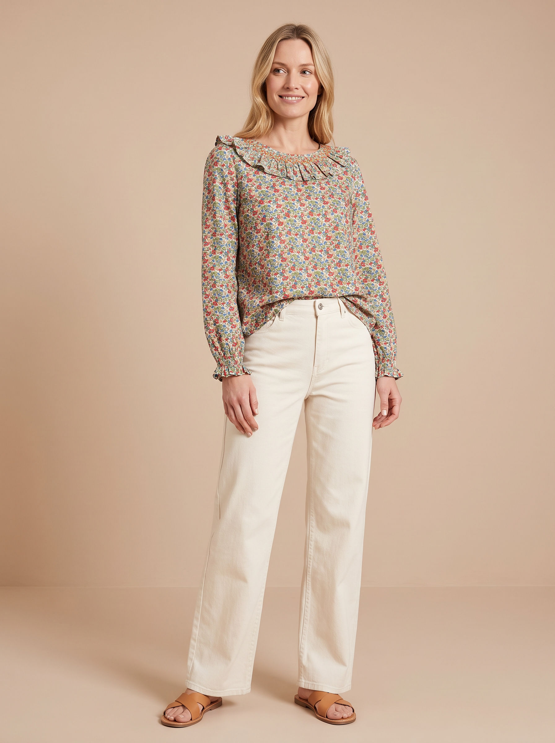 Blouse Rio-Pine Red — vue 3/4 portée