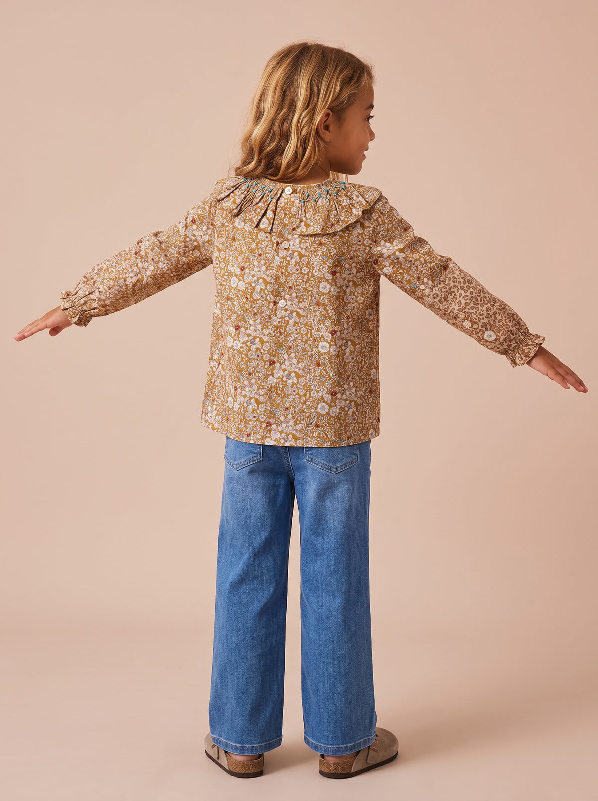 Blouse Rio June beige de dos, collerette volantée
