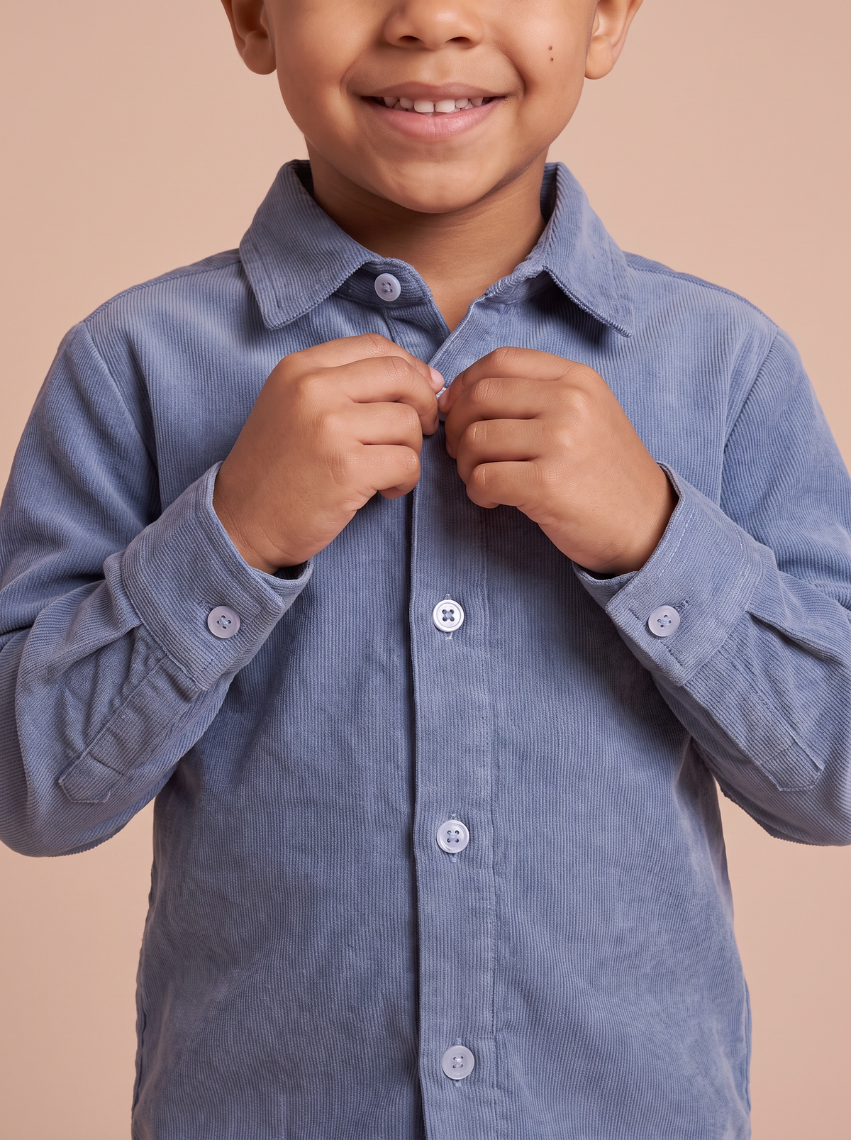 Chemise Lucas Bleu - détail du col et des boutons