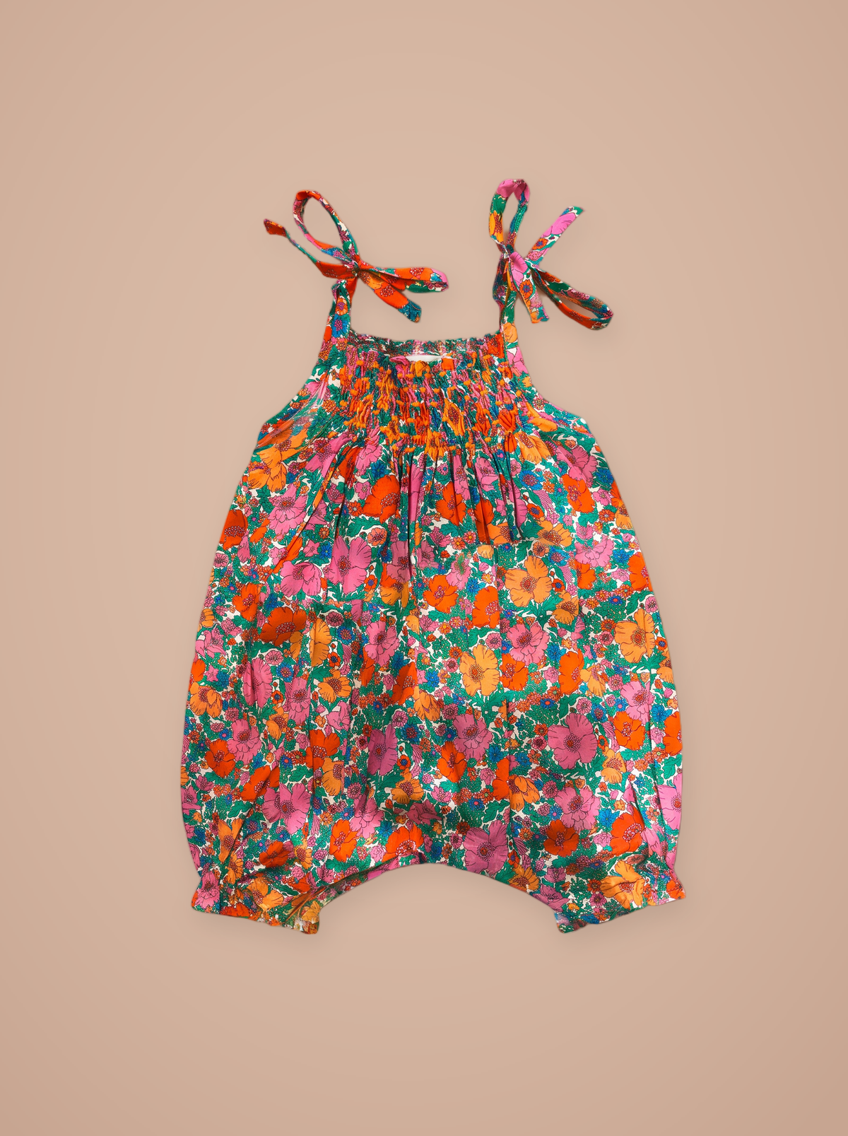 Combi Kami Meadow orange à plat, smocks main et bretelles à nouer