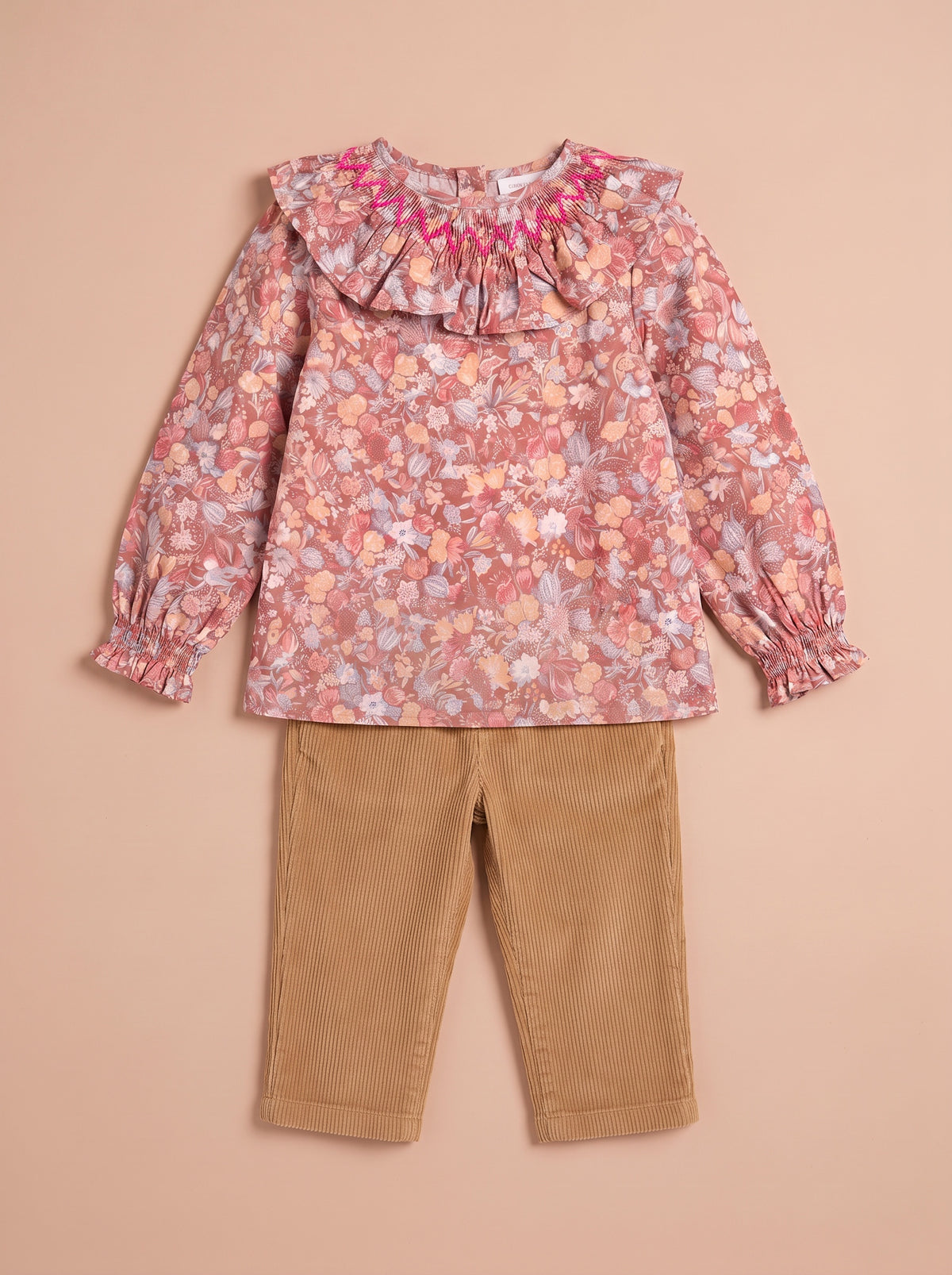 Ensemble blouse Rio rouge et pantalon Clafoutis beige velours, à plat