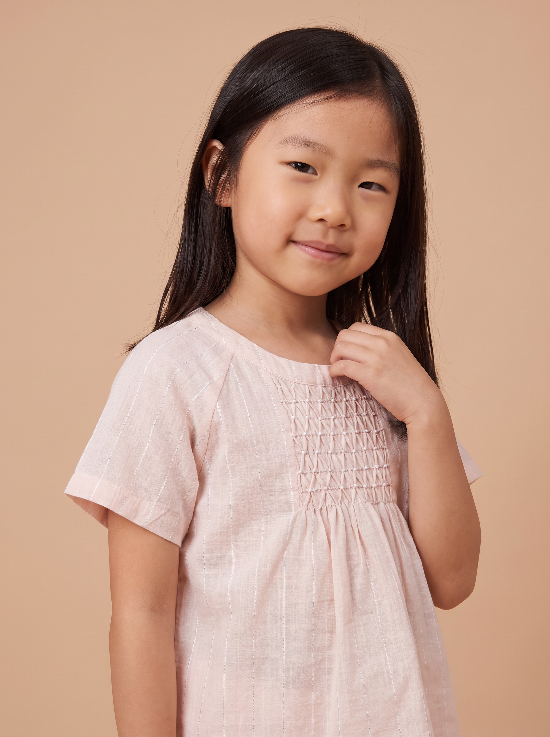 Haut Katy rose - zoom sur les smocks perlés et les rayures lurex